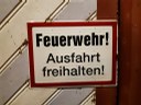 Feuerwehrausfahrt Schild